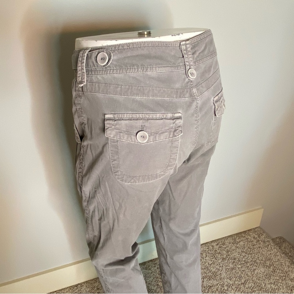 EDDIE BAUER Shaw Light Grey Corduroy Capri Crop Pant Utility Size 8 Tall - Picture 11 of 16